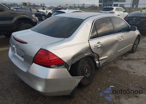 2007 Honda Accord 2.4 Lx z USA, uszkodzony, nr VIN 3HGCM56467G709791